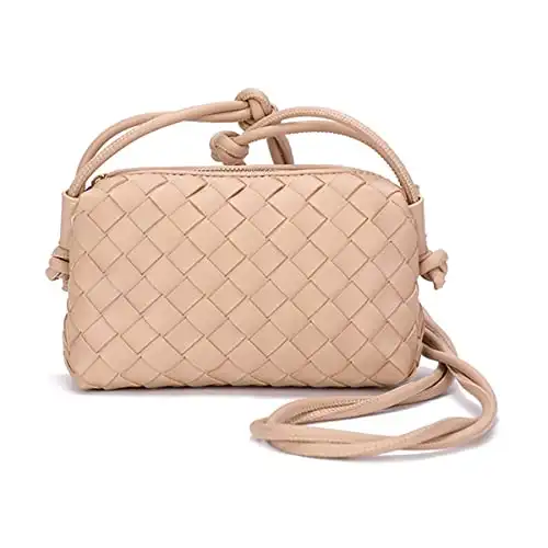 Woven Crossbody Bags for Women，Fashion Leather Lightweight Handbags Shoulder Bag Phone Wallet Purse Stylish Ladies Messenger Bags，Apricot